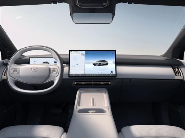 AI時(shí)代的BBA來(lái)了！小鵬P7+18.68萬(wàn)元起售-有駕