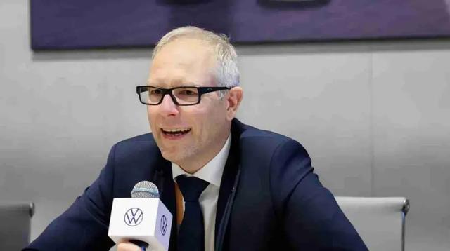 一場劍指2026年的變革|專訪大眾乘用車中國CEO孟俠-有駕 一場劍指2026年的變革|專訪大眾乘用車中國CEO孟俠-有駕