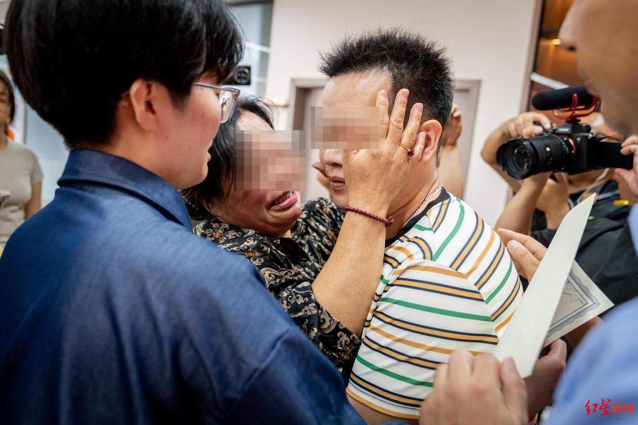 女子打工被騙逃回家后發(fā)現(xiàn)兒子丟了