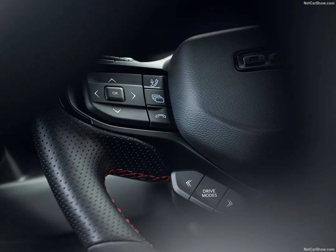 全新“技術流”四驅道奇Charger Scat Pack發布,雙渦輪直六替代V8,信仰沒了