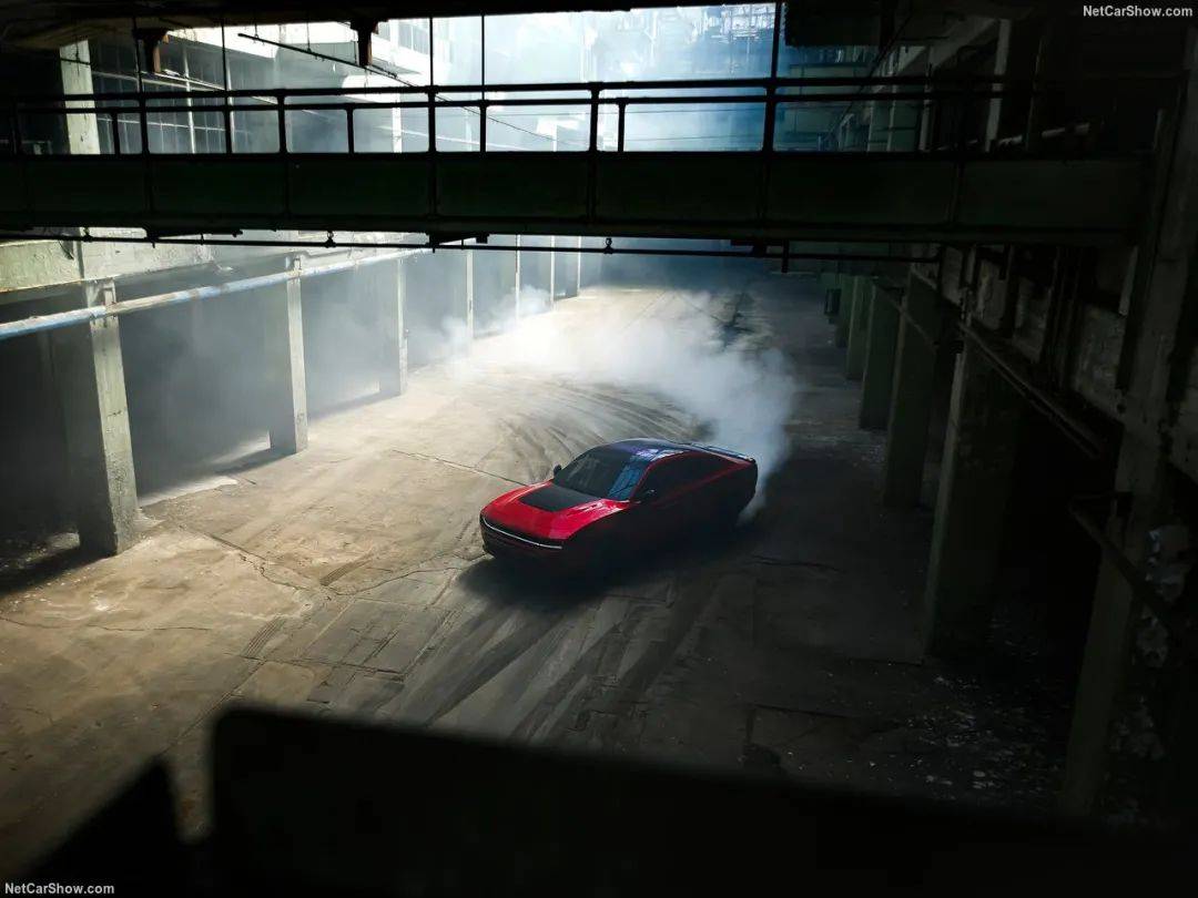 全新“技術流”四驅道奇Charger Scat Pack發布,雙渦輪直六替代V8,信仰沒了