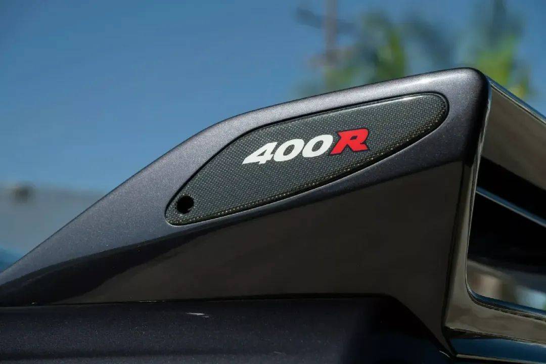 100萬美元,這臺很新的日產Skyline GT-R R33 400R隨時開回家