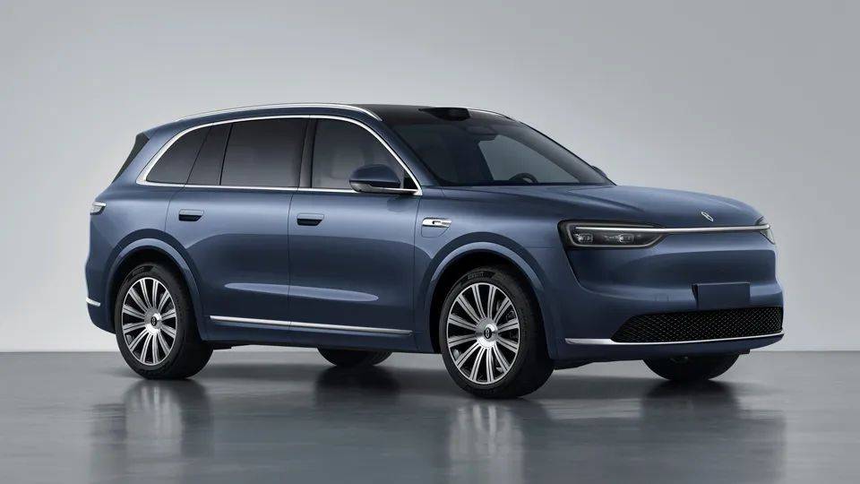 理想銷量斷崖跌出前十 李想后招及時補救