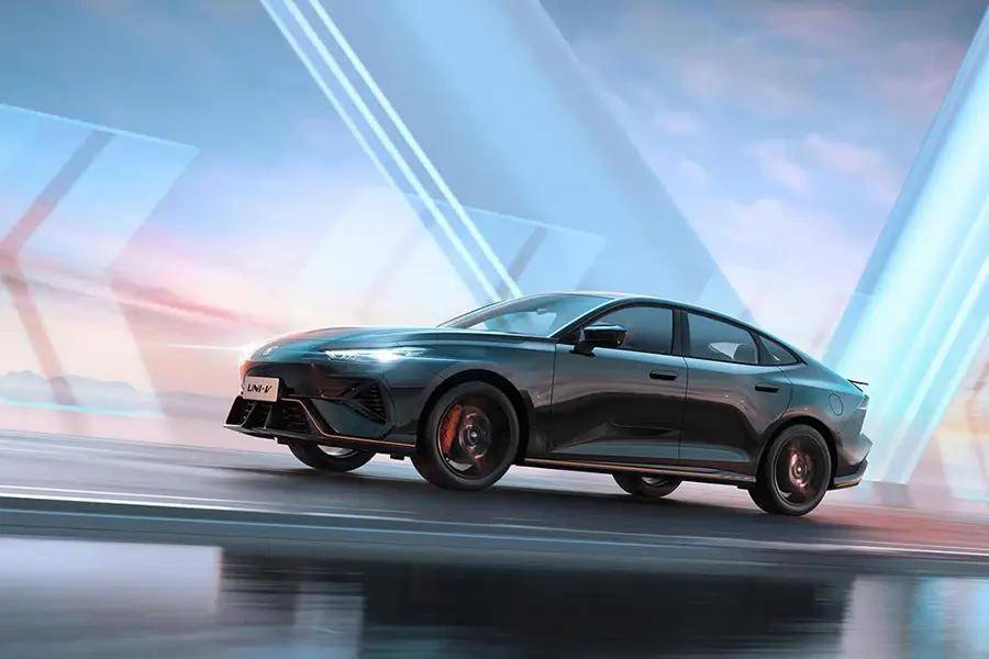 8月迎來新車高峰 小鵬P7/奧迪A5L等輪番炸場