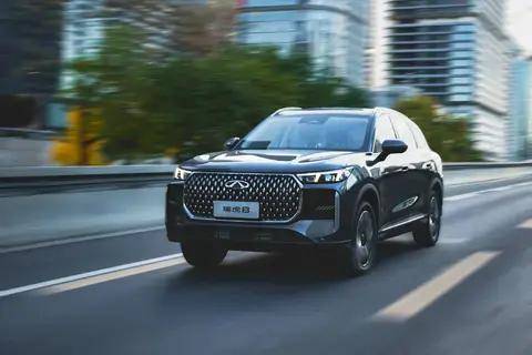 第五代瑞虎8上市:\"油電同智\" 重構10萬級燃油SUV價值標桿